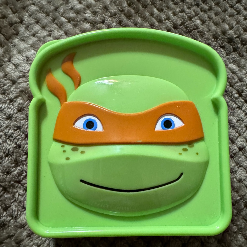 Teenage Mutant Ninja Turtles sandwich holder. Vintage sandwich holder.